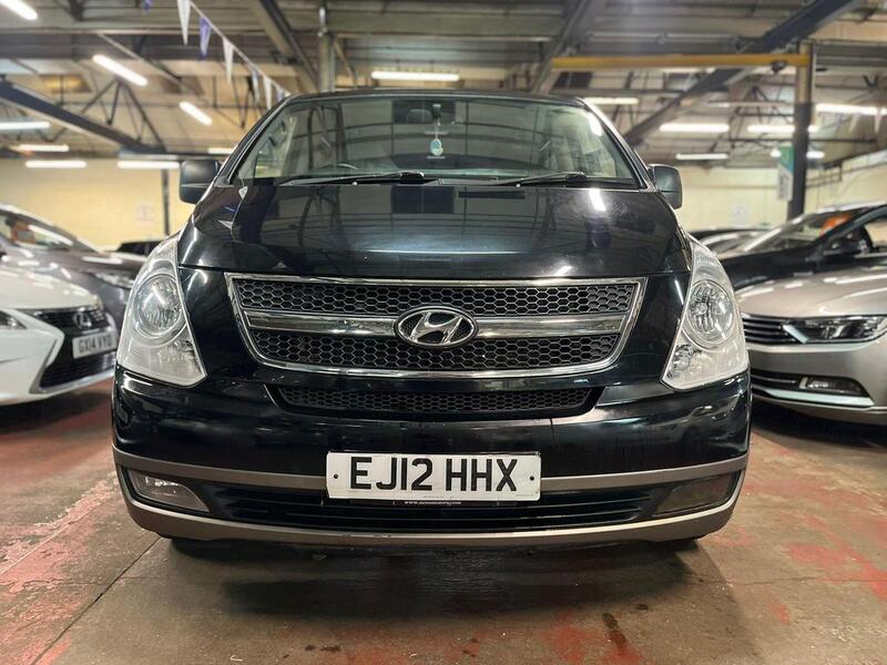 HYUNDAI I800 2.5 CRDi Style 2012