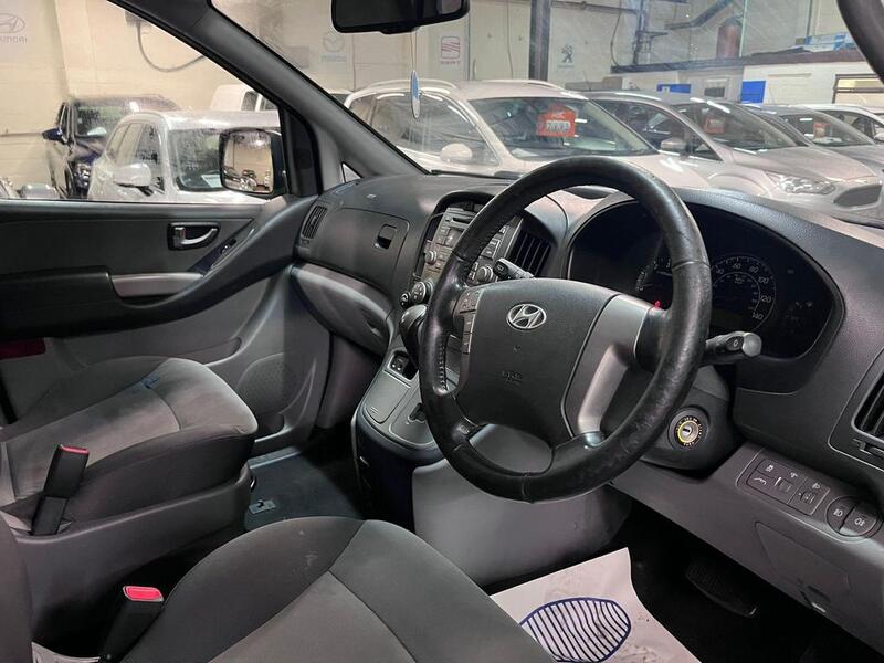 HYUNDAI I800 2.5 CRDi Style 2012