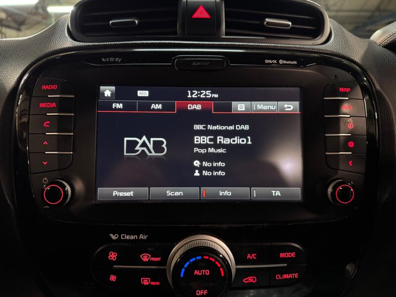 KIA SOUL 1.6 CRDi Connect Plus 2014