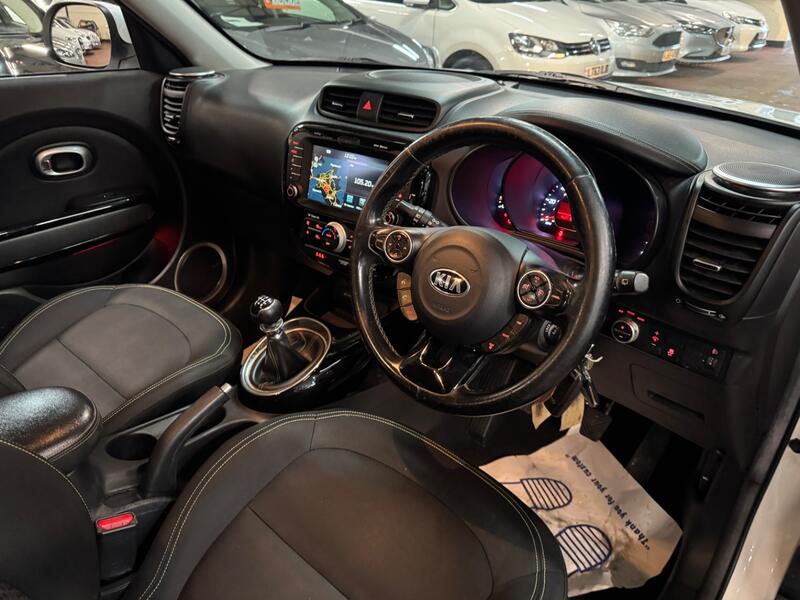 KIA SOUL 1.6 CRDi Connect Plus 2014