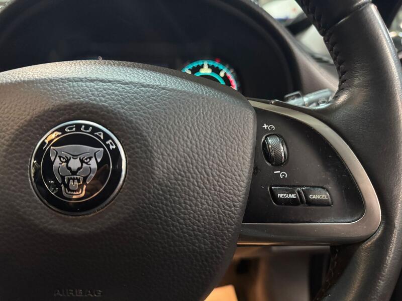 JAGUAR XF 2.2 d Luxury 2015