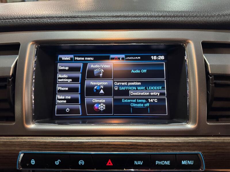 JAGUAR XF 2.2 d Luxury 2015