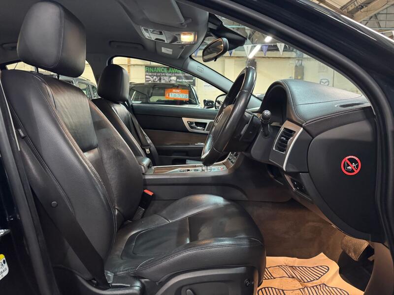 JAGUAR XF 2.2 d Luxury 2015