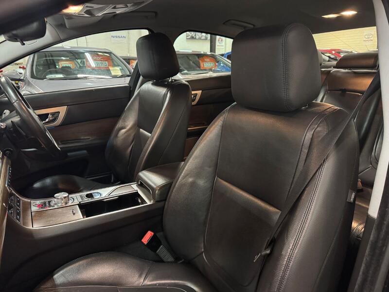 JAGUAR XF 2.2 d Luxury 2015