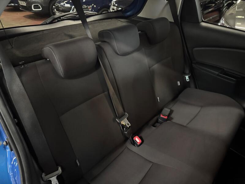 TOYOTA YARIS 1.3 Dual VVT-i Design 2016