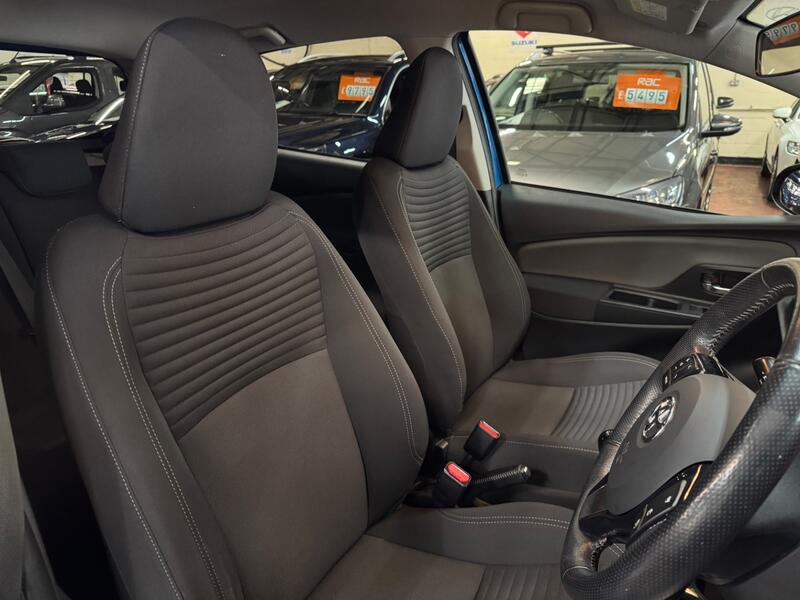 TOYOTA YARIS 1.3 Dual VVT-i Design 2016