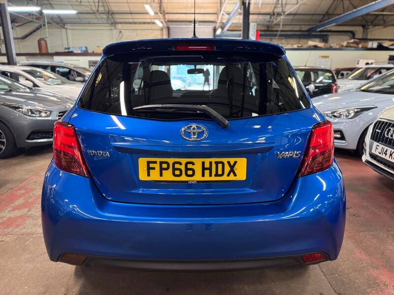 TOYOTA YARIS 1.3 Dual VVT-i Design 2016