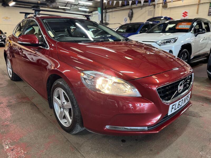 VOLVO V40 1.6 T3 SE 2013
