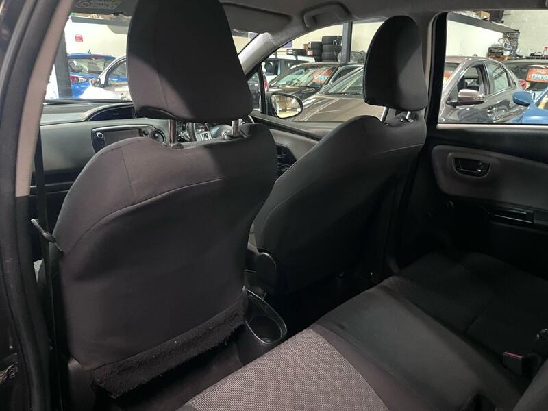 TOYOTA YARIS 1.3 Dual VVT-i Icon 2015