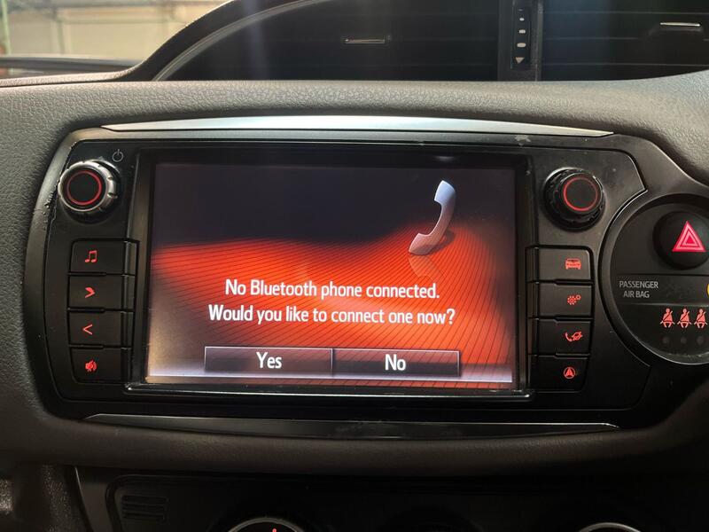 TOYOTA YARIS 1.3 Dual VVT-i Icon 2015