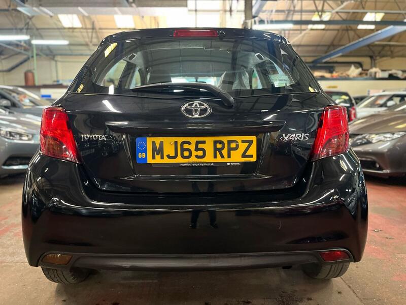 TOYOTA YARIS 1.3 Dual VVT-i Icon 2015