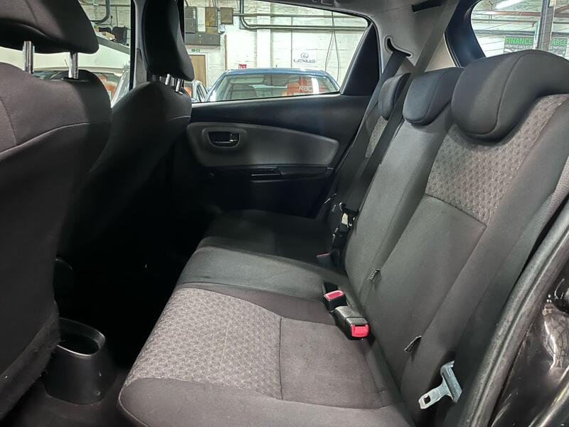 TOYOTA YARIS 1.3 Dual VVT-i Icon 2015