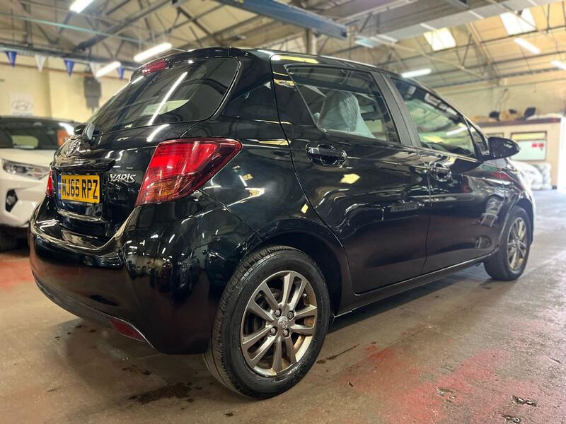 TOYOTA YARIS 1.3 Dual VVT-i Icon 2015
