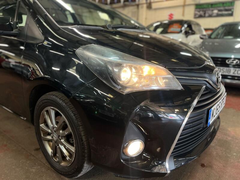 TOYOTA YARIS 1.3 Dual VVT-i Icon 2015