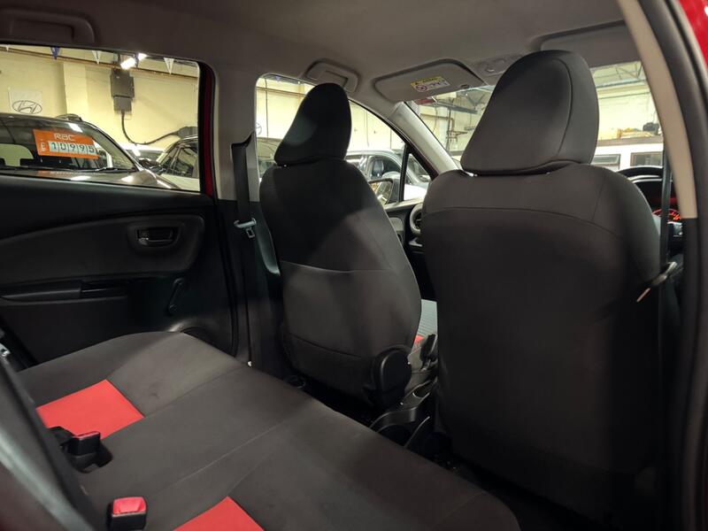 TOYOTA YARIS 1.3 Dual VVT-i Sport 2015
