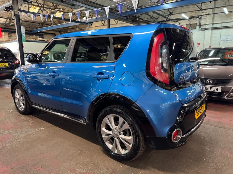 KIA SOUL 1.6 CRDi Urban 2016