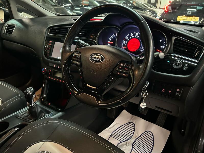 KIA CEED 1.6 CRDi 3 2016