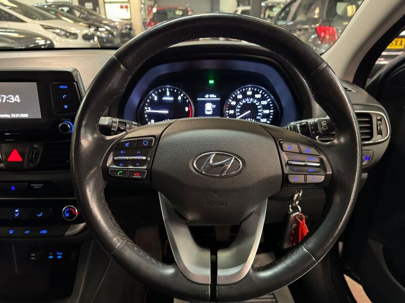HYUNDAI I30 1.6 CRDi Blue Drive SE 2017