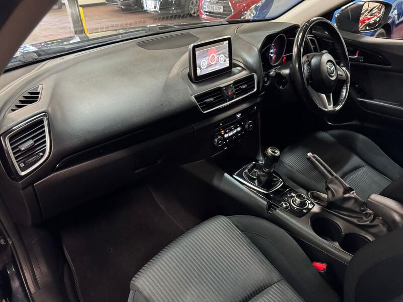 MAZDA MAZDA3 2.0 SKYACTIV-G SE-L Nav 2014