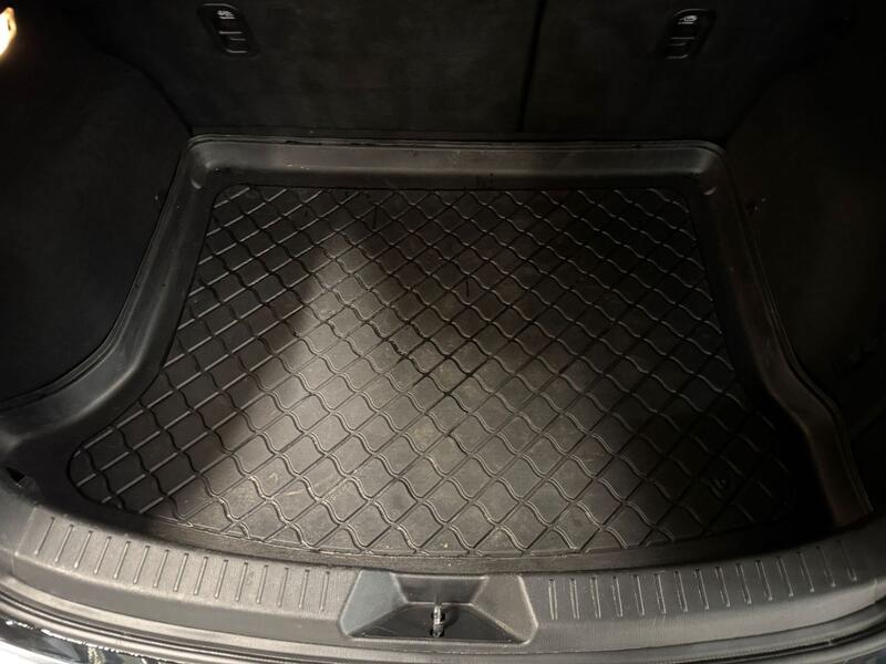 MAZDA MAZDA3 2.0 SKYACTIV-G SE-L Nav 2014