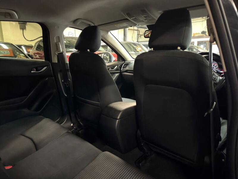 MAZDA MAZDA3 2.0 SKYACTIV-G SE-L Nav 2014