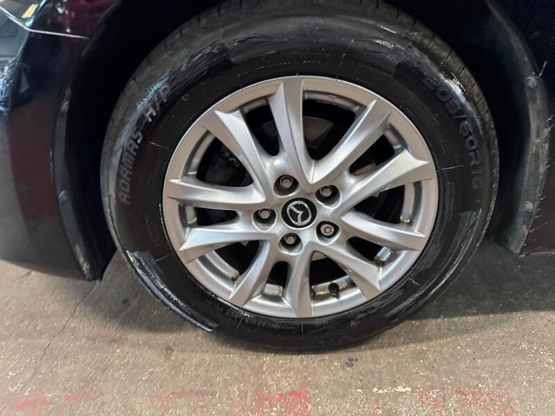 MAZDA MAZDA3 2.0 SKYACTIV-G SE-L Nav 2014