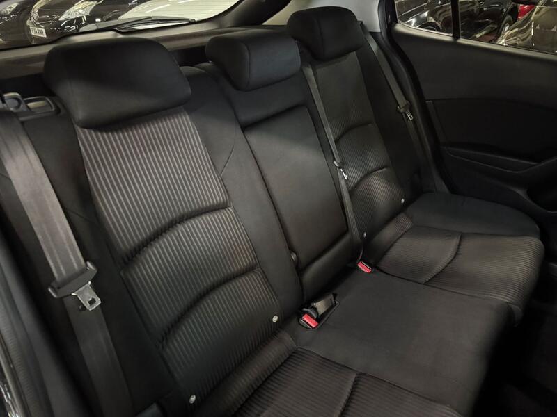MAZDA MAZDA3 2.0 SKYACTIV-G SE-L Nav 2014