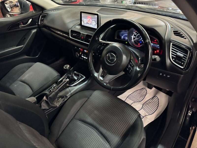 MAZDA MAZDA3 2.0 SKYACTIV-G SE-L Nav 2014