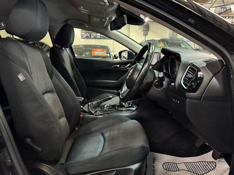 MAZDA MAZDA3 2.0 SKYACTIV-G SE-L Nav 2014
