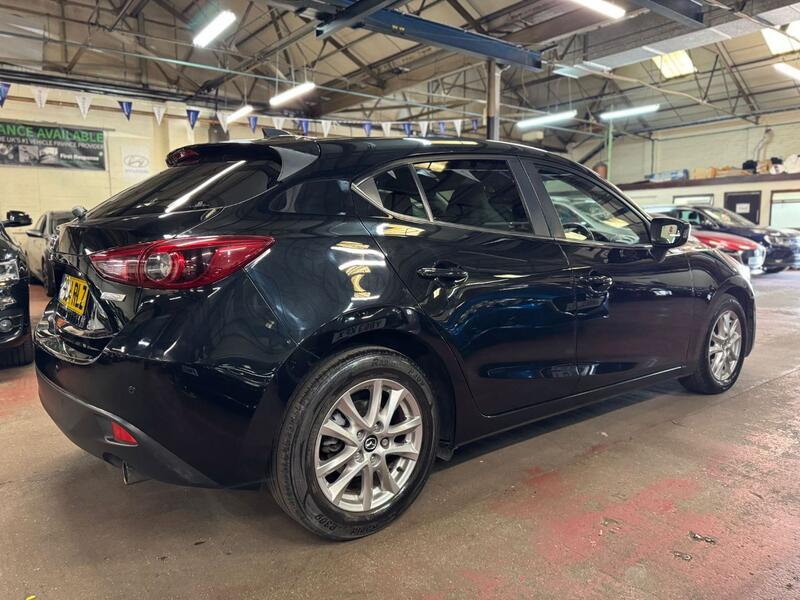 MAZDA MAZDA3 2.0 SKYACTIV-G SE-L Nav 2014