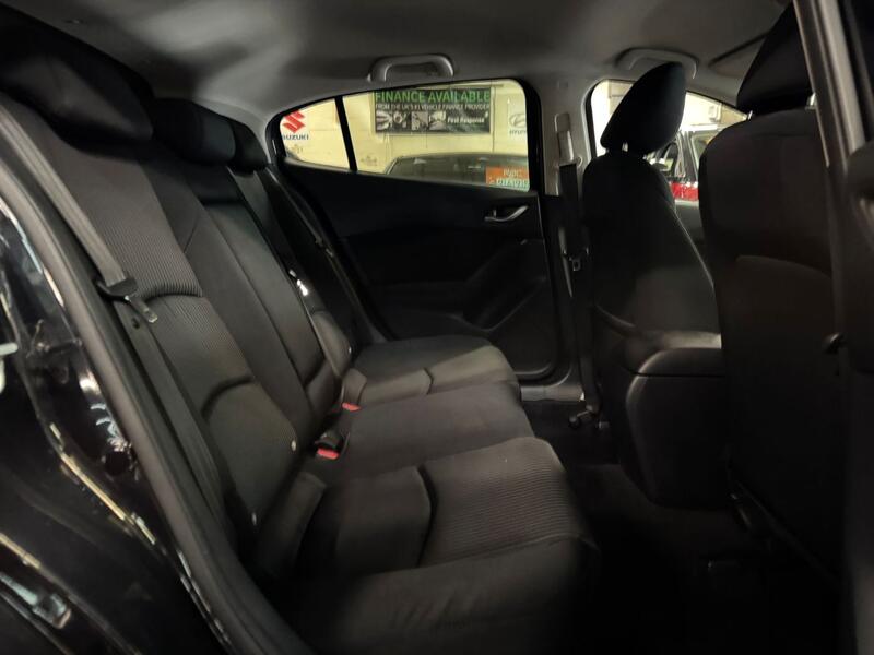 MAZDA MAZDA3 2.0 SKYACTIV-G SE-L Nav 2014