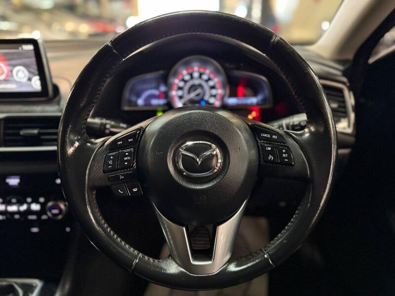 MAZDA MAZDA3 2.0 SKYACTIV-G SE-L Nav 2014