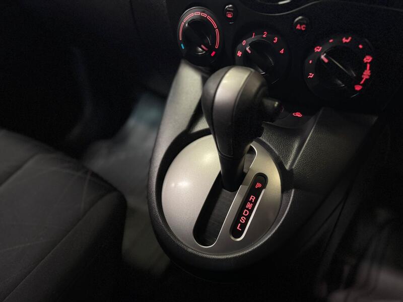 MAZDA MAZDA2 1.5 TS2 2012
