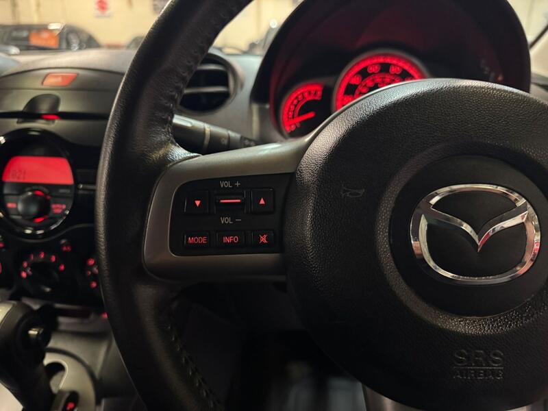 MAZDA MAZDA2 1.5 TS2 2012