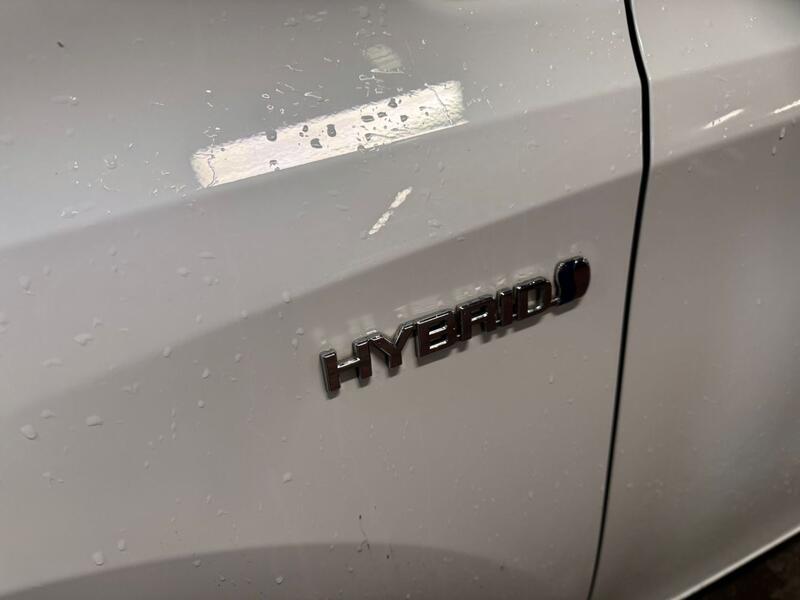 TOYOTA AURIS 1.8 VVT-h Excel 2014