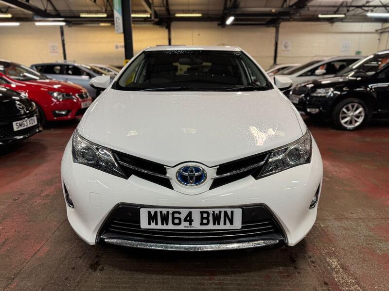 TOYOTA AURIS 1.8 VVT-h Excel 2014