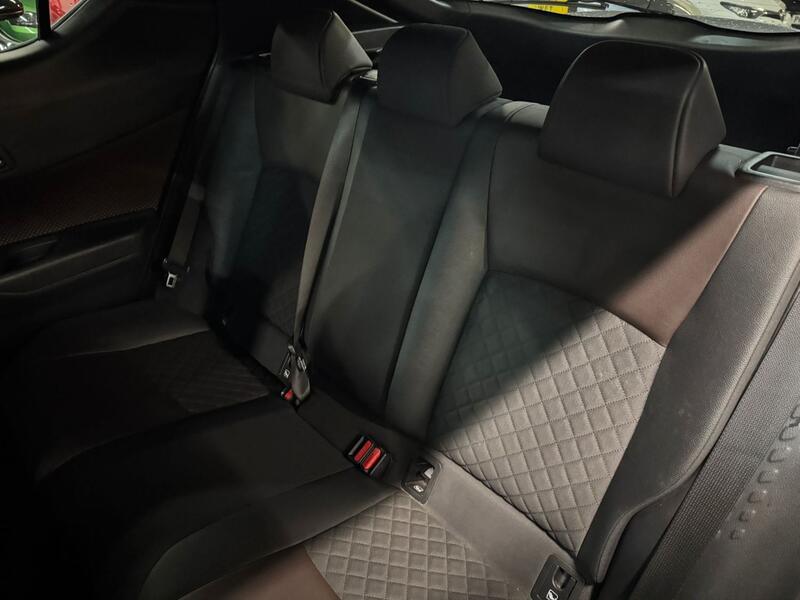 TOYOTA C-HR 1.8 VVT-h Excel 2017