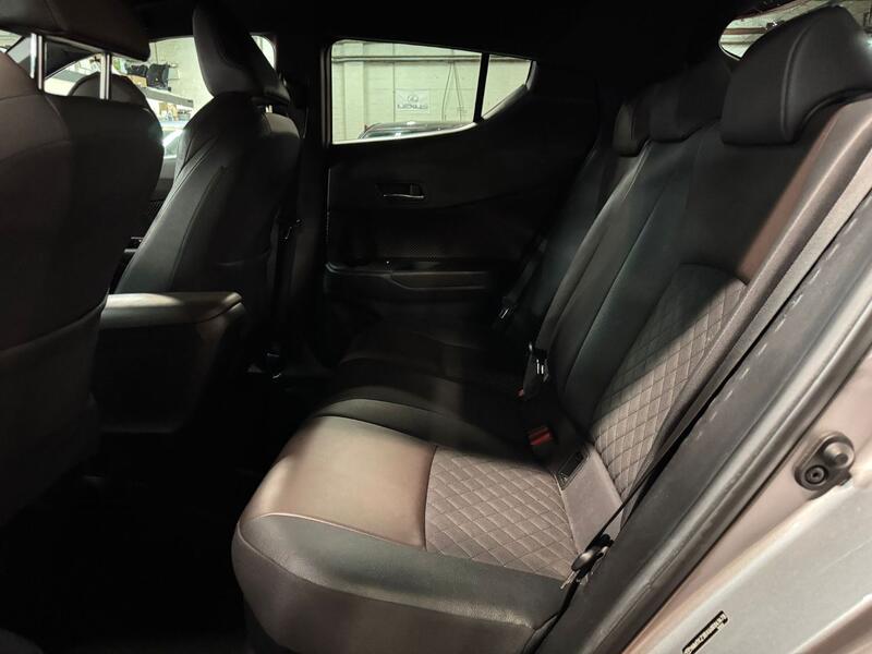 TOYOTA C-HR 1.8 VVT-h Excel 2017