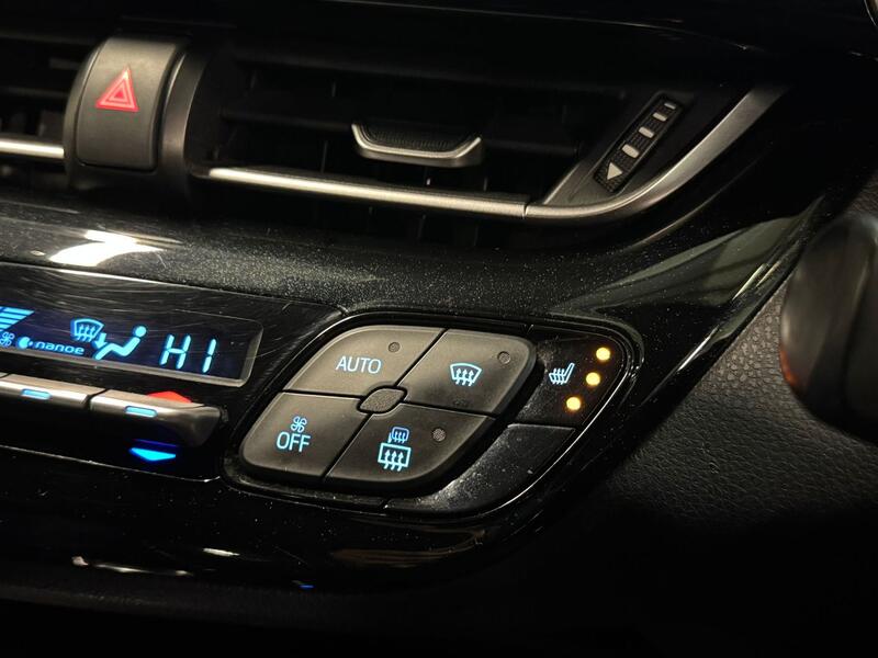 TOYOTA C-HR 1.8 VVT-h Excel 2017