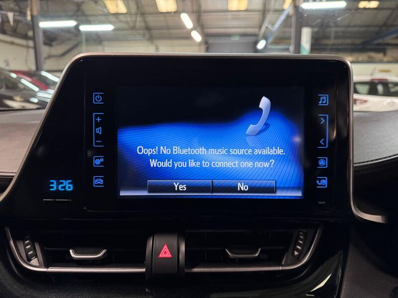 TOYOTA C-HR 1.8 VVT-h Excel 2017