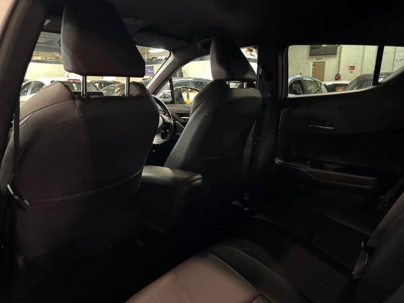 TOYOTA C-HR 1.8 VVT-h Excel 2017