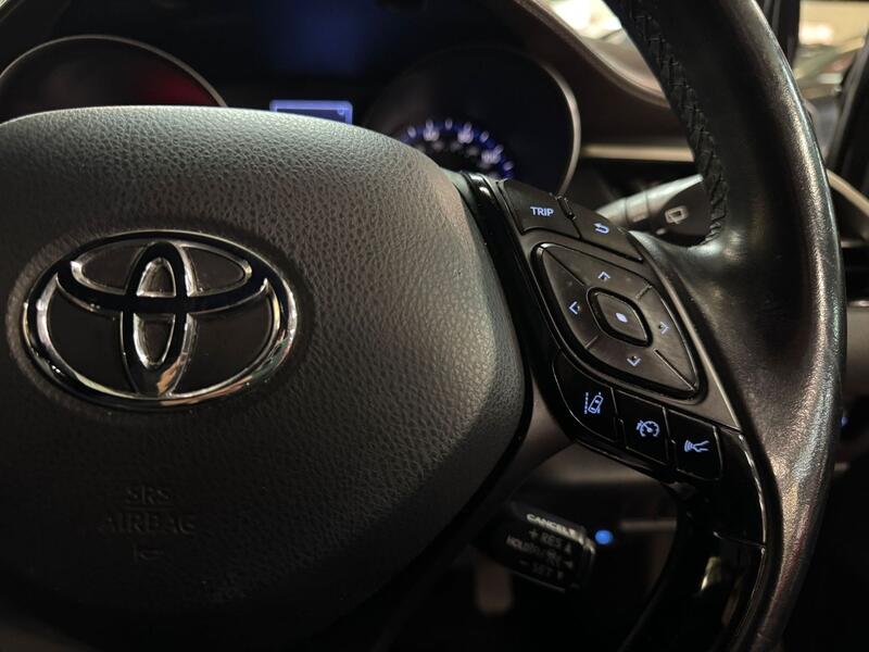 TOYOTA C-HR 1.8 VVT-h Excel 2017