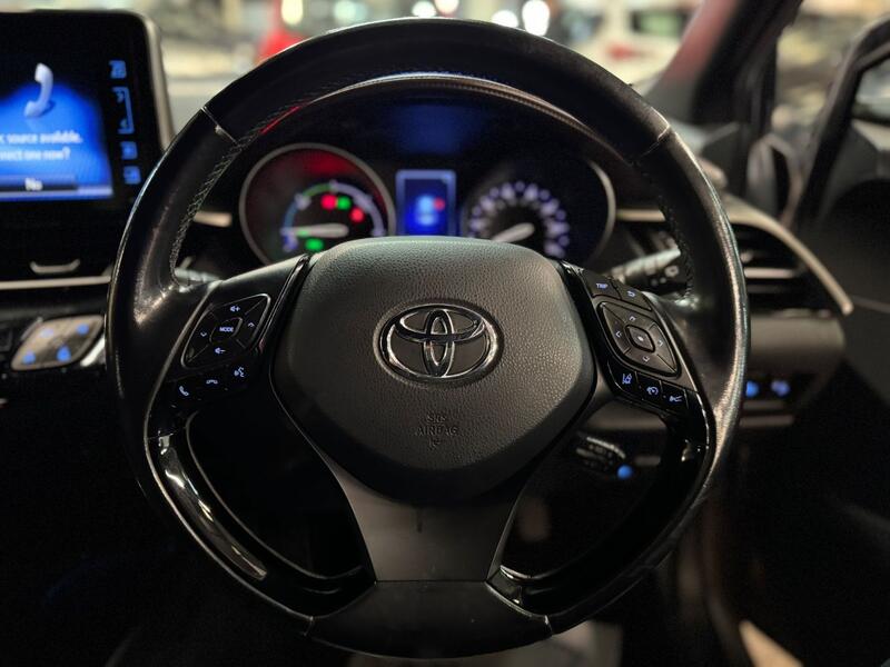 TOYOTA C-HR 1.8 VVT-h Excel 2017