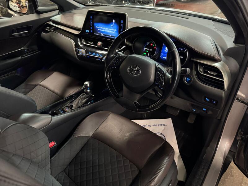 TOYOTA C-HR 1.8 VVT-h Excel 2017