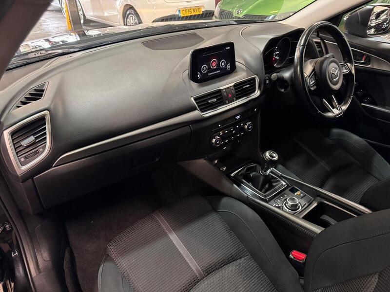 MAZDA MAZDA3 2.0 SKYACTIV-G SE-L Nav 2017