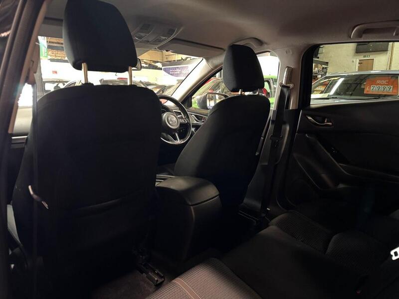 MAZDA MAZDA3 2.0 SKYACTIV-G SE-L Nav 2017