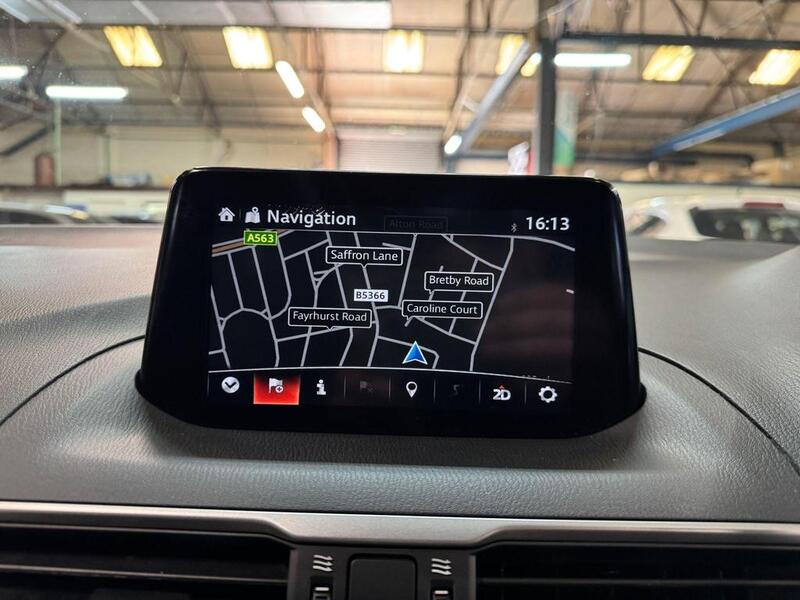 MAZDA MAZDA3 2.0 SKYACTIV-G SE-L Nav 2017