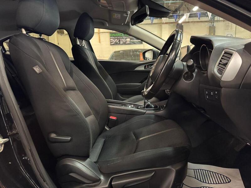 MAZDA MAZDA3 2.0 SKYACTIV-G SE-L Nav 2017