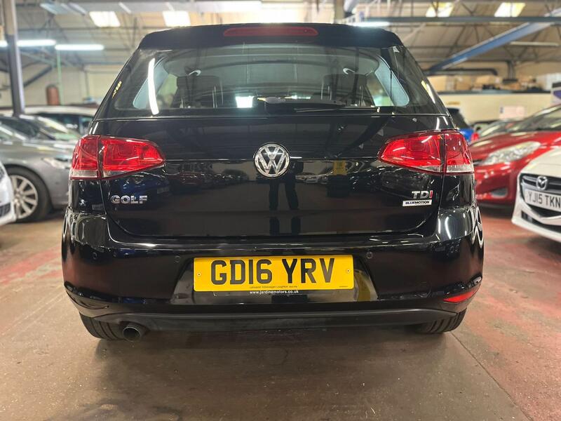 VOLKSWAGEN GOLF 1.6 TDI BlueMotion Tech S 2016