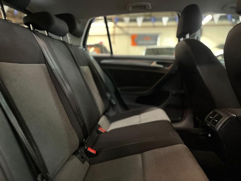 VOLKSWAGEN GOLF 1.6 TDI BlueMotion Tech S 2016